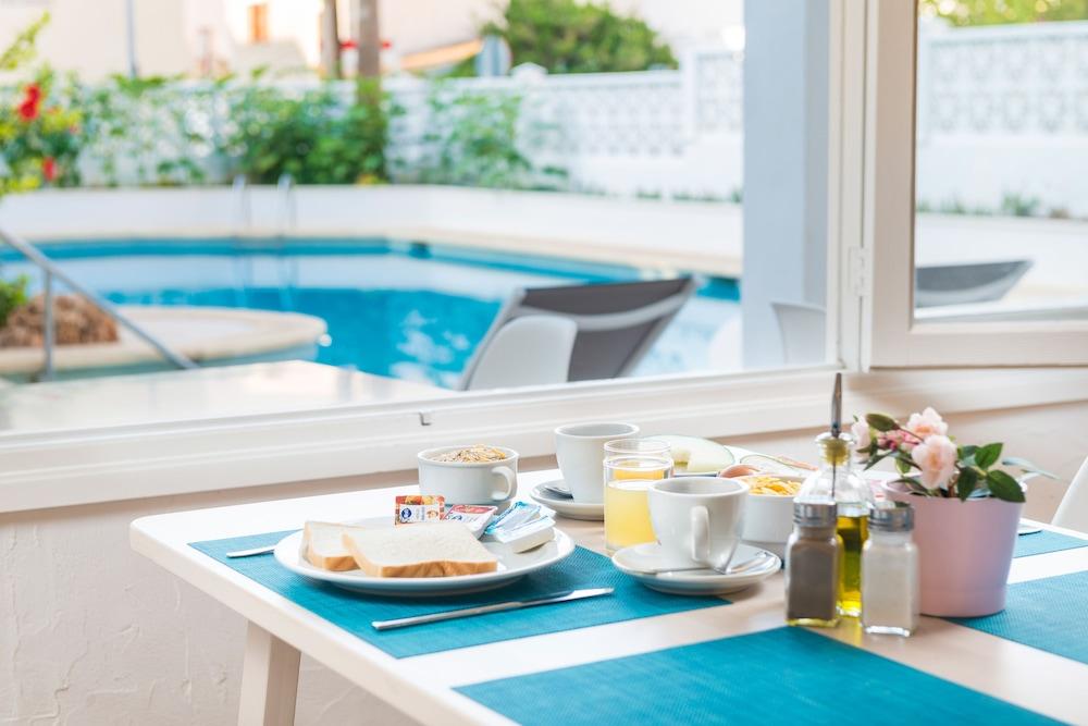 Hostal Casa Bauza 칼라 라트자다 외부 사진