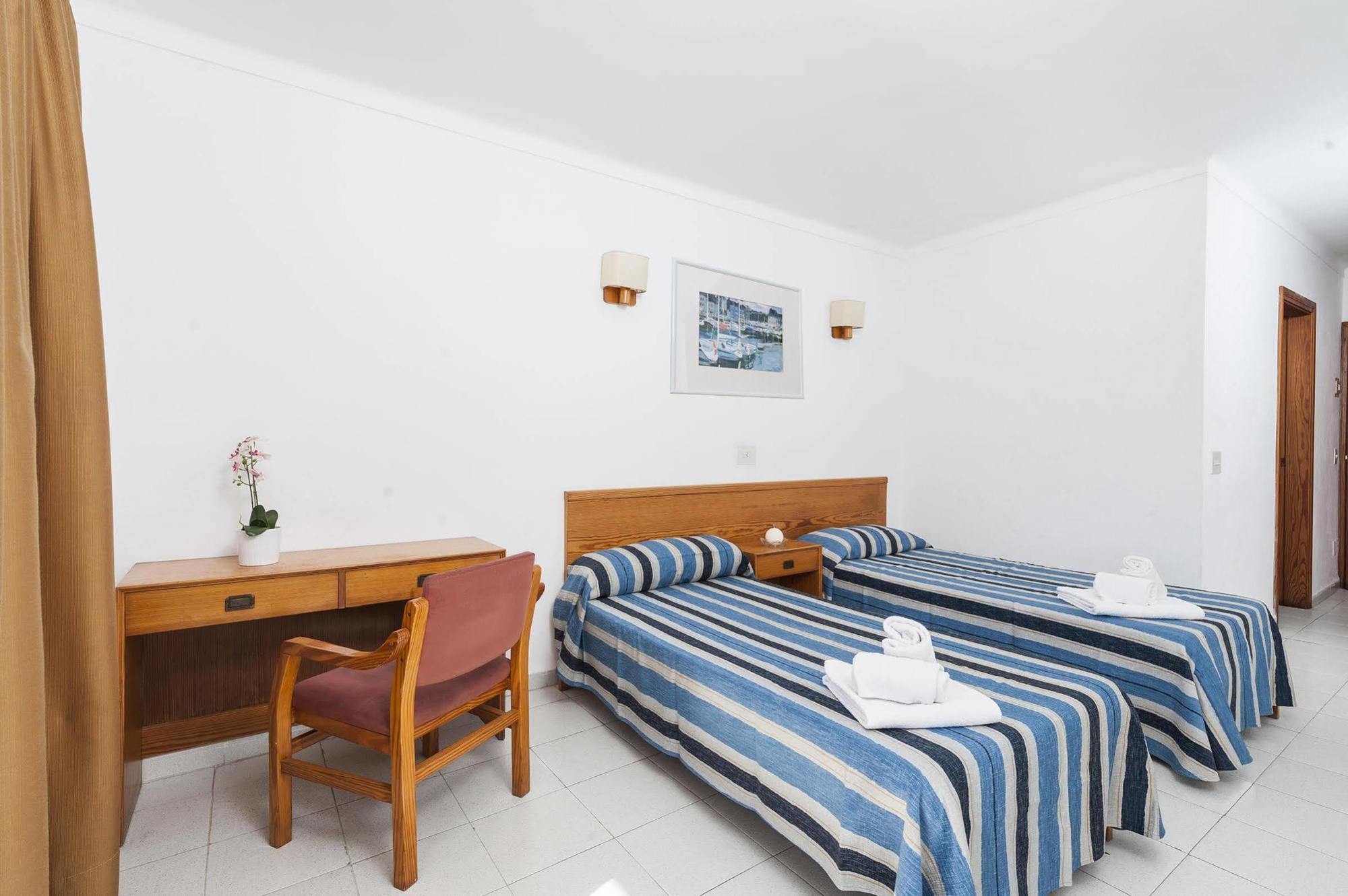 Hostal Casa Bauza 칼라 라트자다 외부 사진